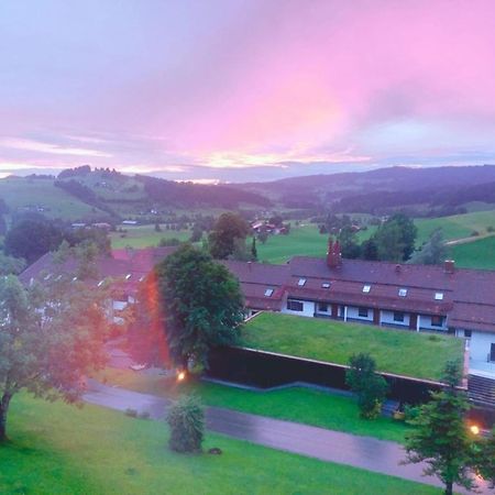ミッセン・ヴィルハムスBerg-Juwel Hallenbad Mit Saunaアパートメント エクステリア 写真