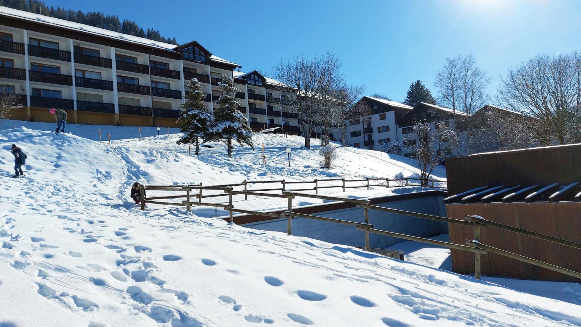 ミッセン・ヴィルハムスBerg-Juwel Hallenbad Mit Saunaアパートメント エクステリア 写真